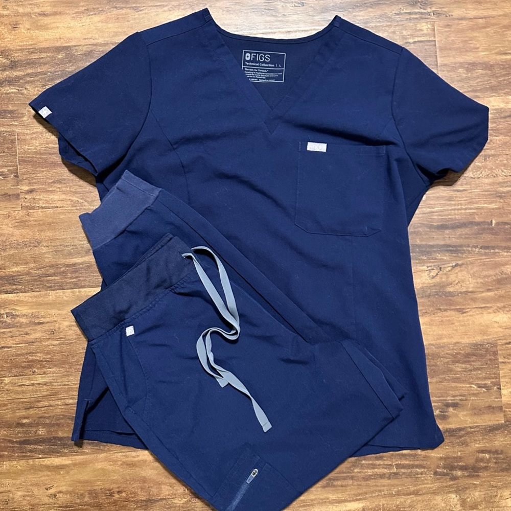 Figs set in Navy Blue